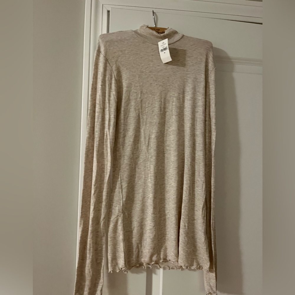 GAP long sleeve turtleneck